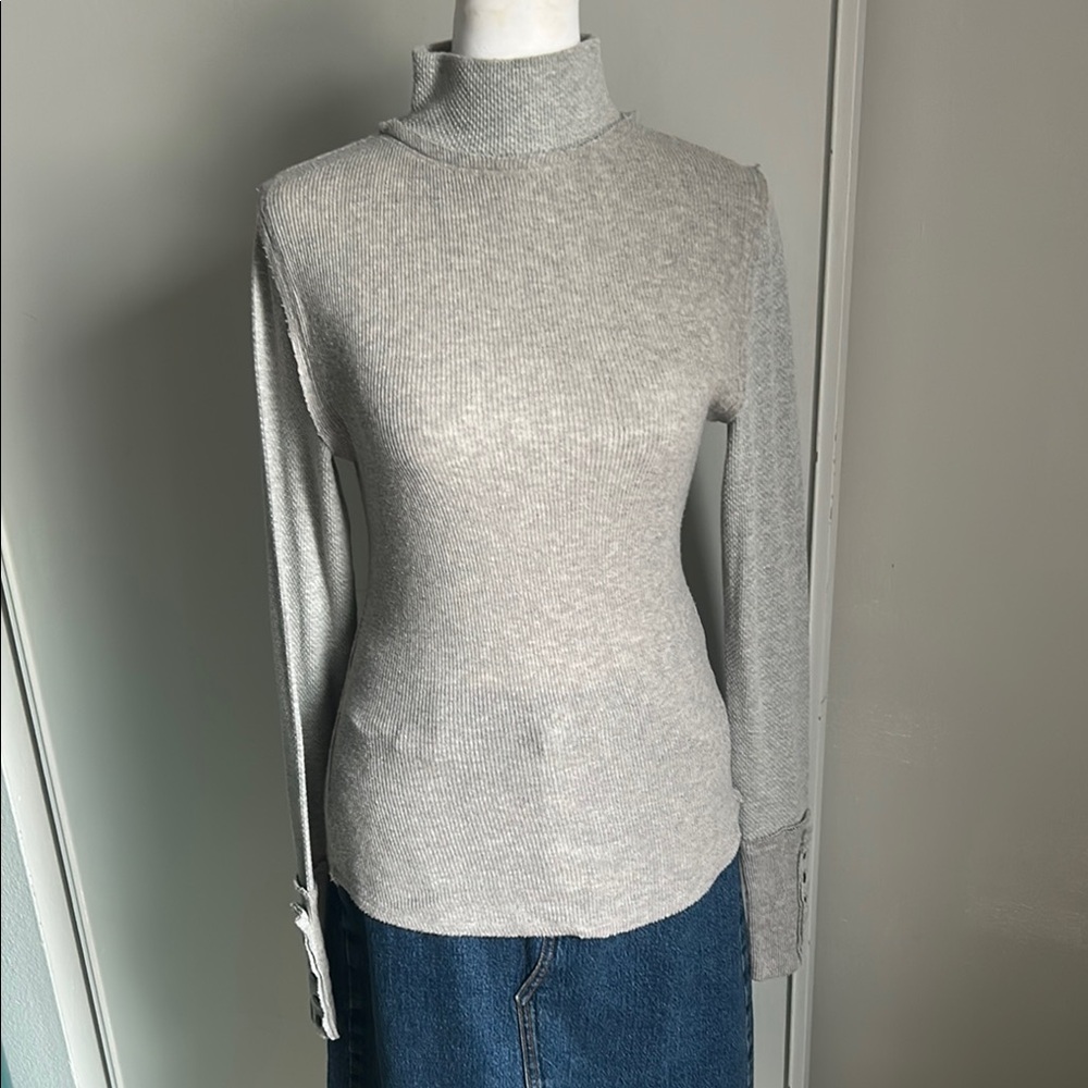 We The Free Gray Thermal Ribbed Turtleneck Sweater Top